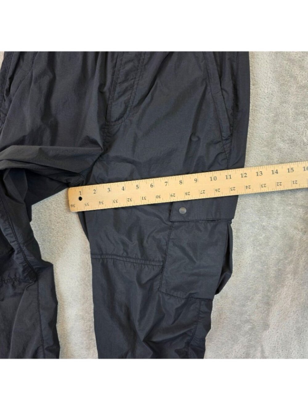 Gap Tech Cargo Jog Pants Mens XS Black Nylon Joggers Elastic Waist Cargo - Picture 10 of 12